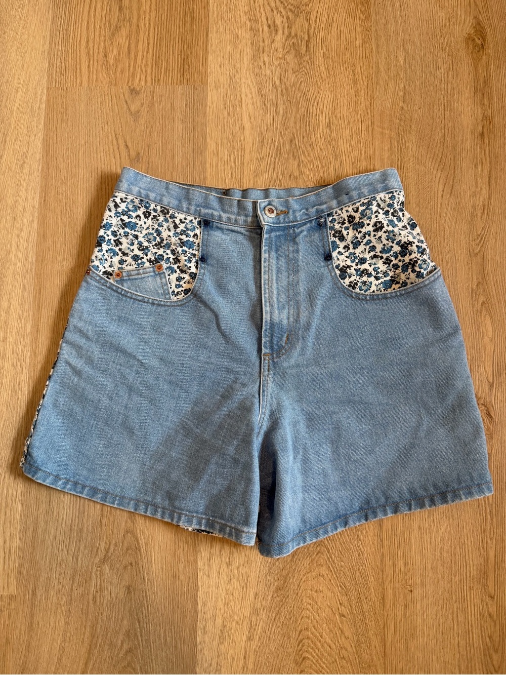 VINTAGE Steel Jeans Blue Womens Denim Shorts with Floral Pocket Trim